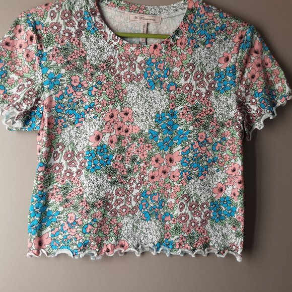 New BCBGeneration Short Sleeve Cropped T-shirt | Floral Garden Small - Picture 3 of 15